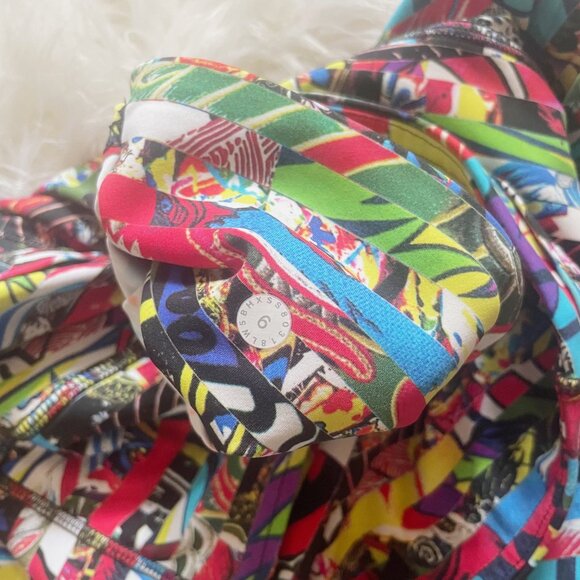 RARE 2018 SEAWHEEZE Lululemon Lego Print Fast Free 7/8 Laser Hem Leggings - Picture 7 of 7